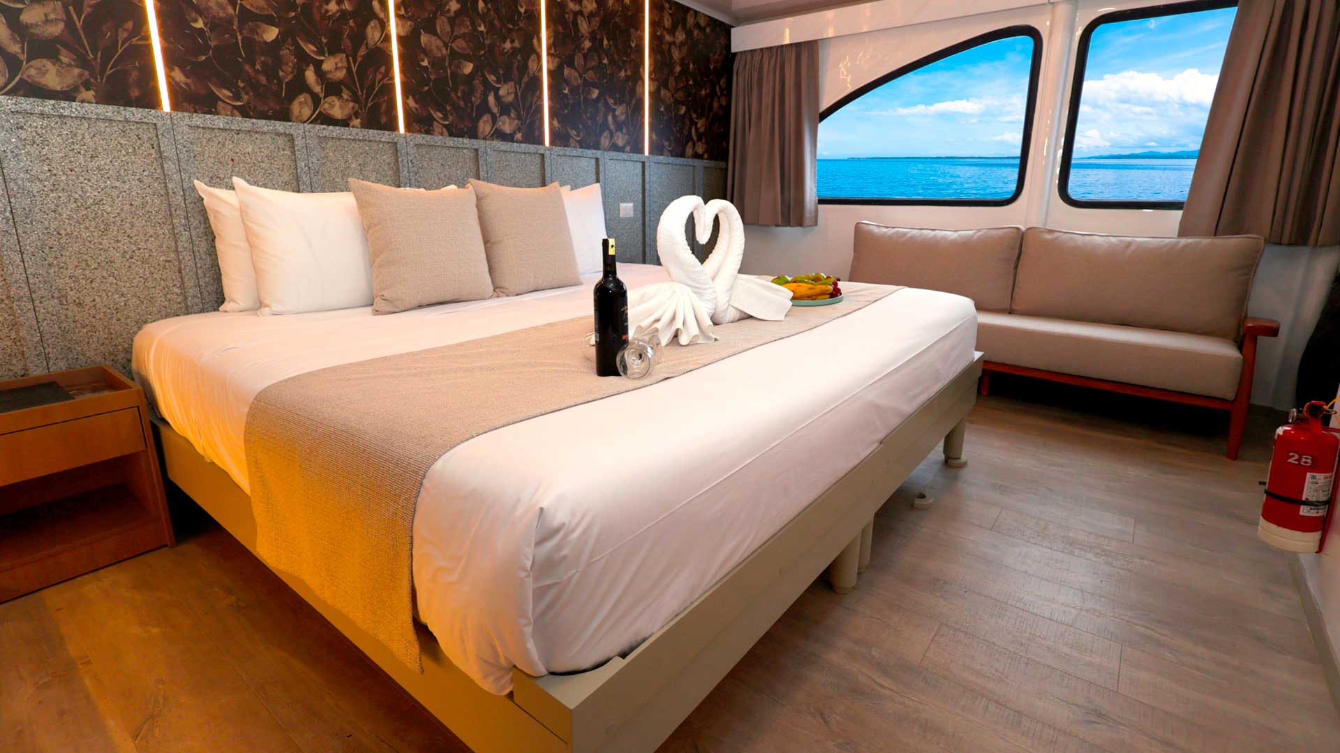 Cabins Slide Ecogalaxy Catamaran - Galagents